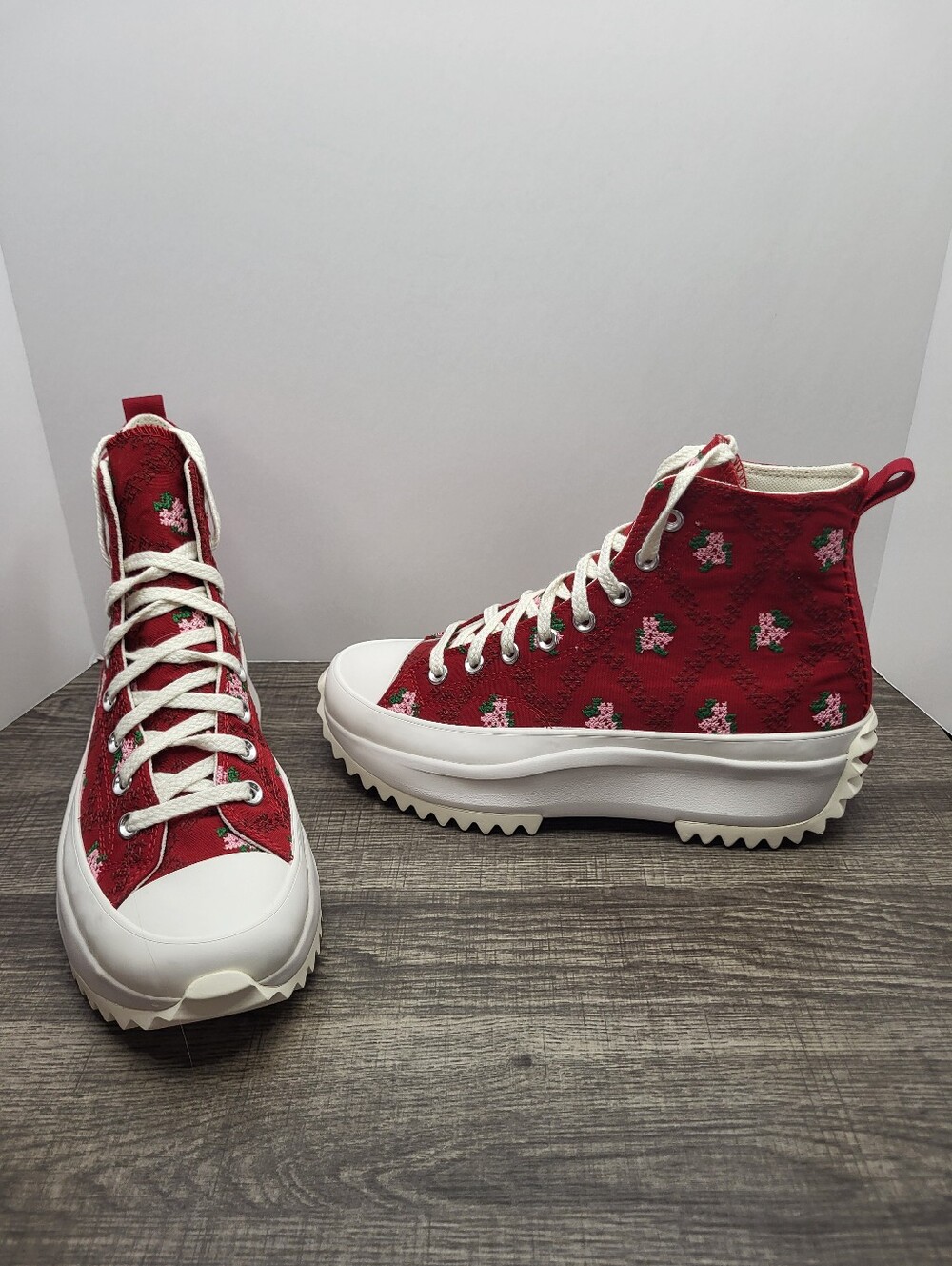 CONVERSE Run Star Hike Hi Platform Rose Cross Stitch Women Sz 10 Shoes Sneaker